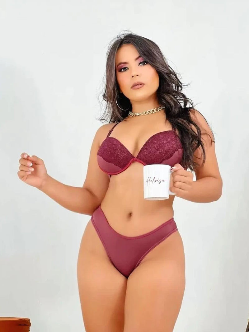 Conjunto de Lingerie Calcinha e Sutiã com detalhes em Renda